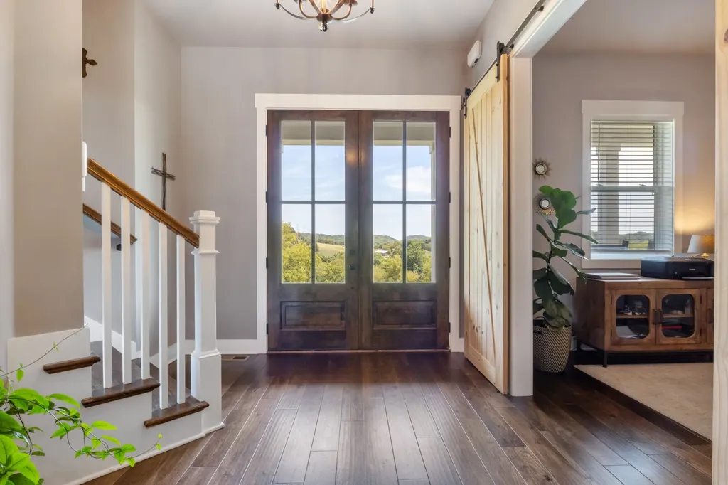 1935 Thompson Station Road, W Thompsons Station TN 37179