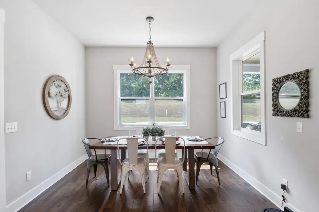 1935 Thompson Station Road, W Thompsons Station TN 37179
