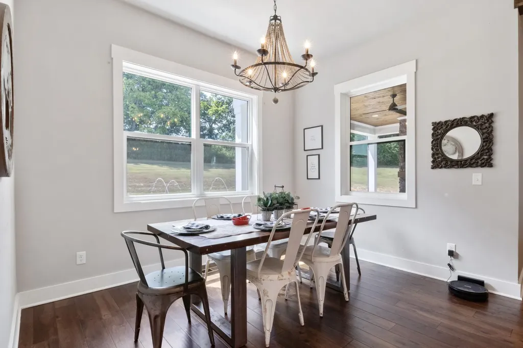 1935 Thompson Station Road, W Thompsons Station TN 37179