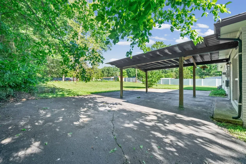 10 Bunker Hill Road Clarksville TN 37042