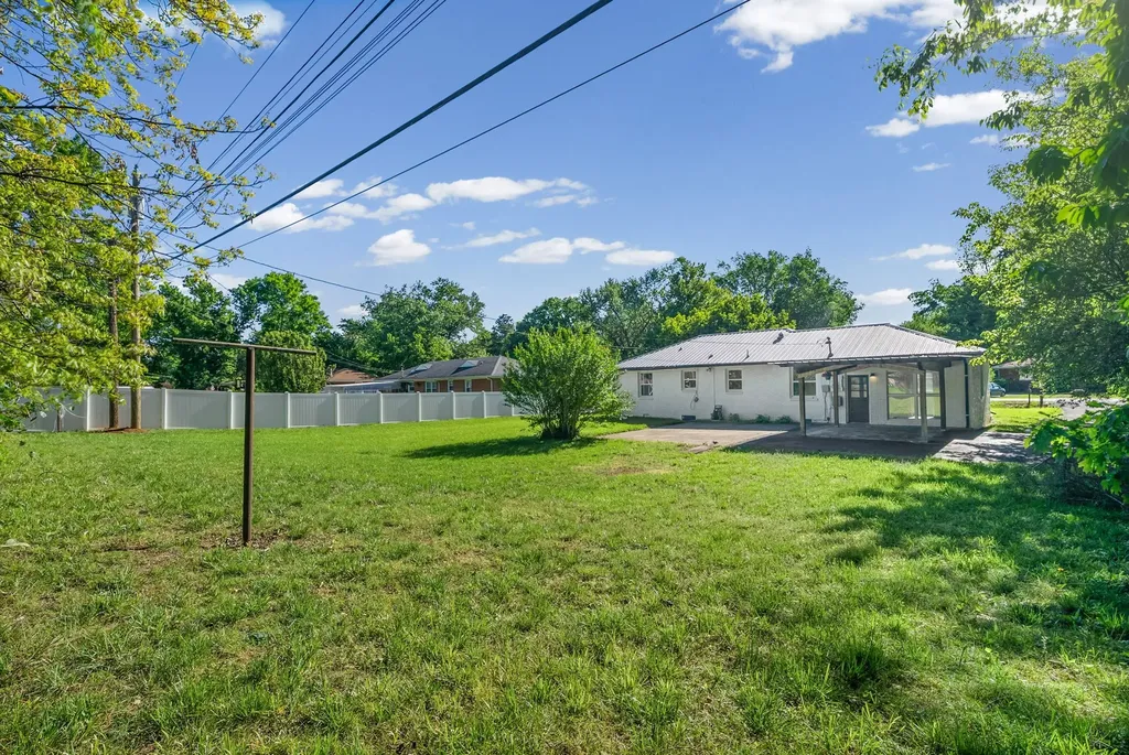 10 Bunker Hill Road Clarksville TN 37042