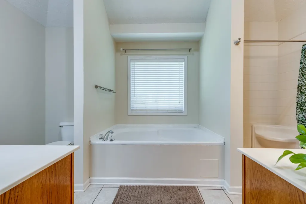 111 Terry Lane Cottontown TN 37048