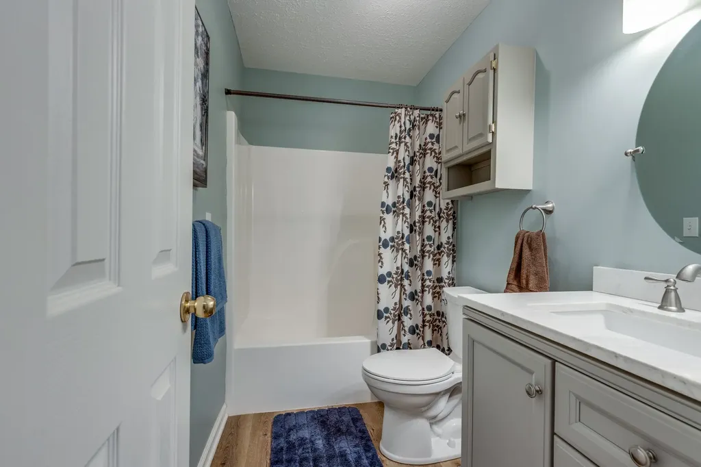 111 Terry Lane Cottontown TN 37048