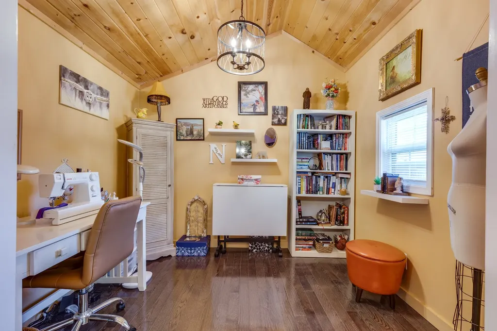 111 Terry Lane Cottontown TN 37048