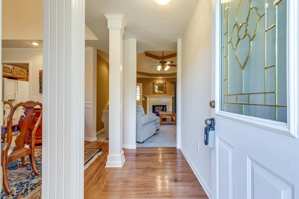 111 Terry Lane Cottontown TN 37048