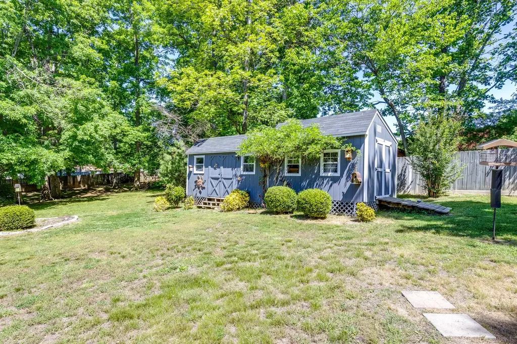 111 Terry Lane Cottontown TN 37048