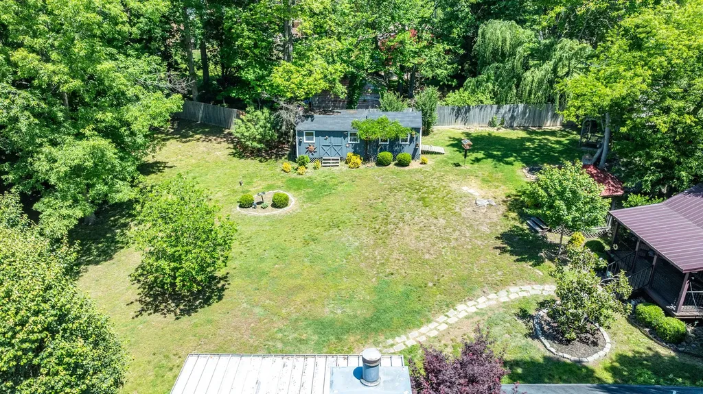 111 Terry Lane Cottontown TN 37048