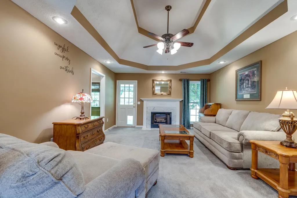 111 Terry Lane Cottontown TN 37048