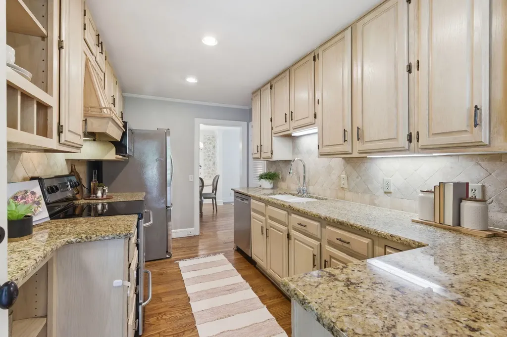 104 Brookfield Avenue Nashville TN 37205