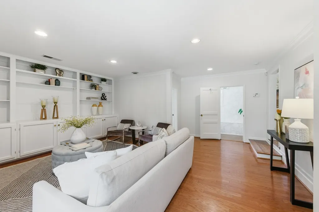 104 Brookfield Avenue Nashville TN 37205
