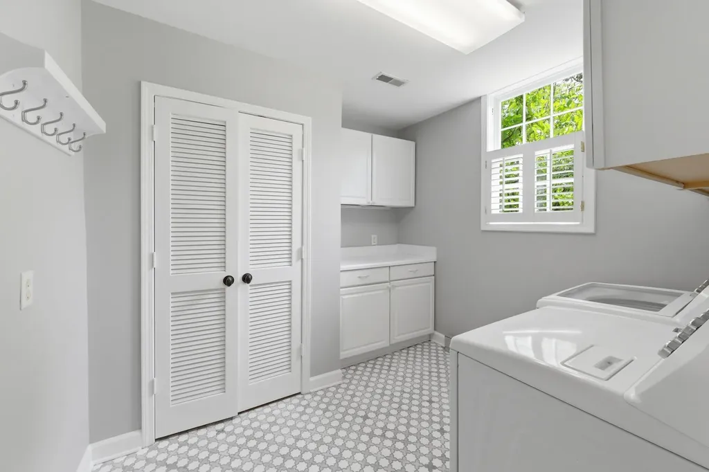 104 Brookfield Avenue Nashville TN 37205