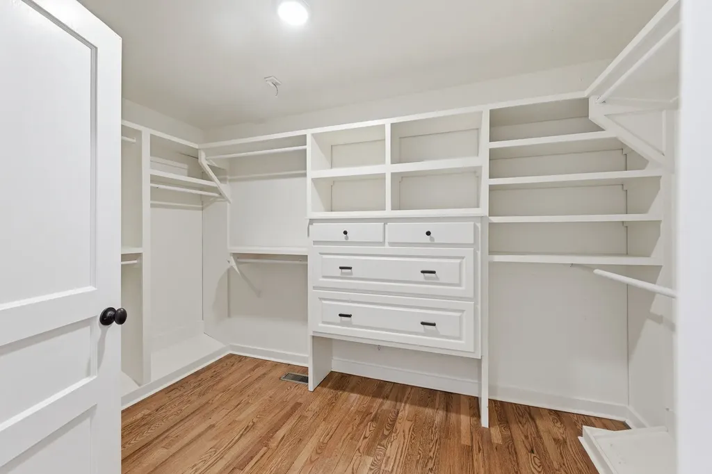 104 Brookfield Avenue Nashville TN 37205