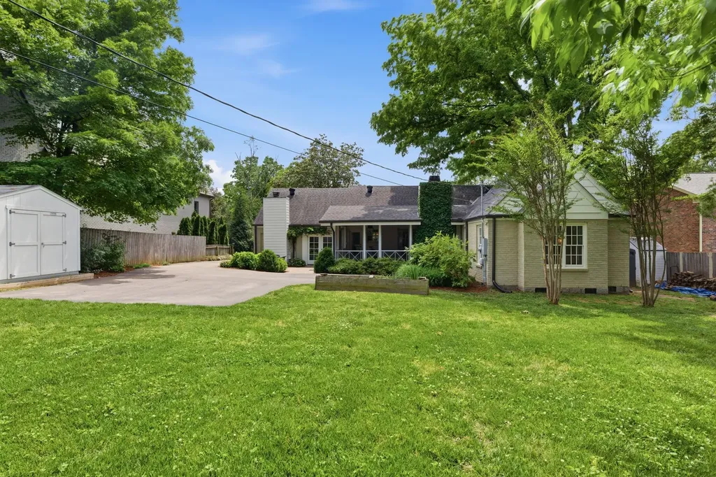 104 Brookfield Avenue Nashville TN 37205
