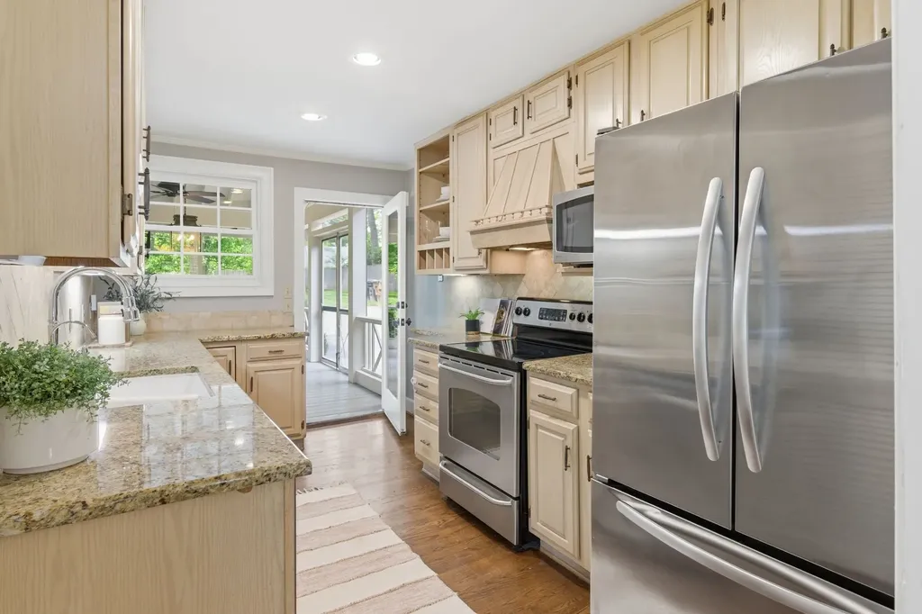 104 Brookfield Avenue Nashville TN 37205
