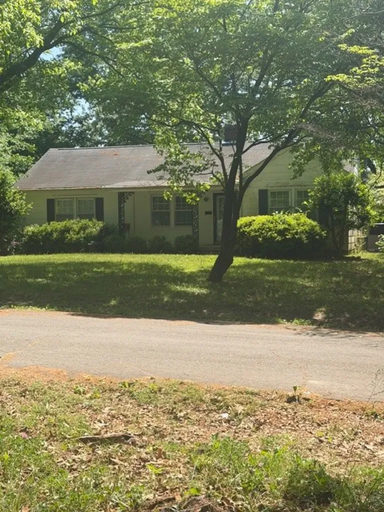 115 Iris Circle Tullahoma TN 37388