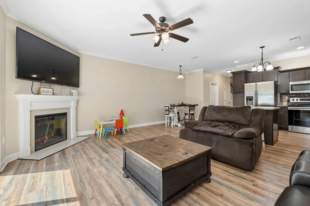215 Cedar Street Lebanon TN 37087