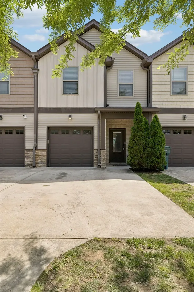 215 Cedar Street Lebanon TN 37087