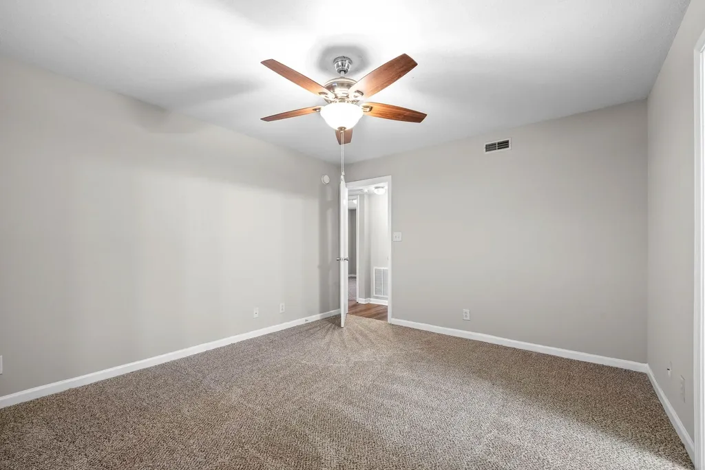 3884 Northeast Drive Clarksville TN 37040