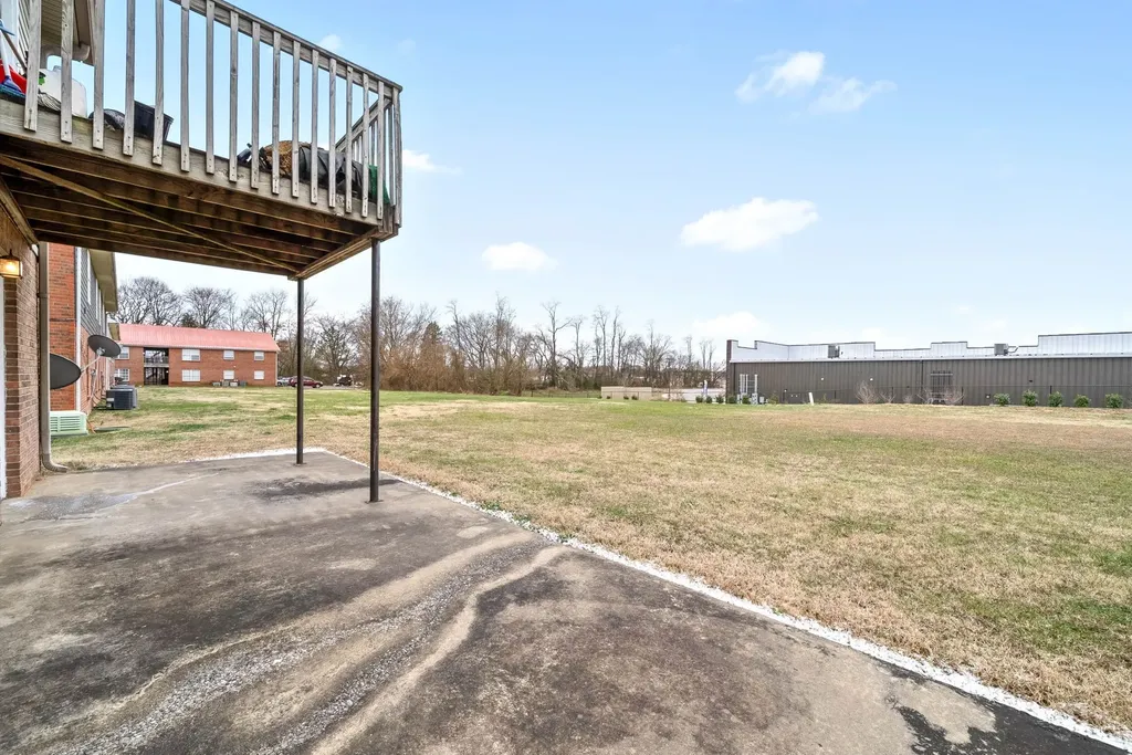 3884 Northeast Drive Clarksville TN 37040