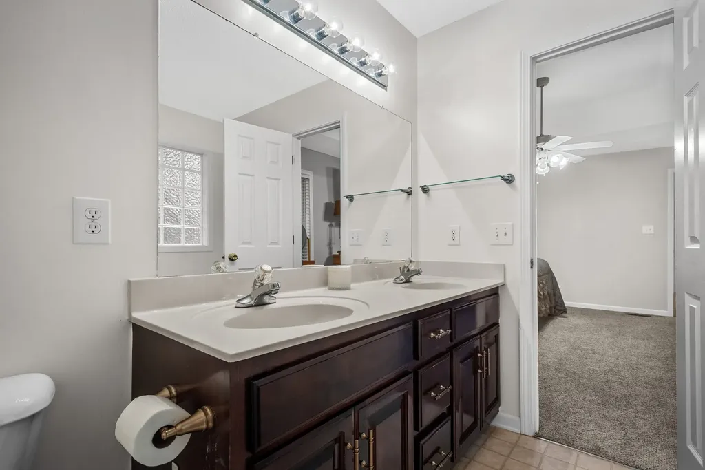 1691 Barrywood Cir, E Clarksville TN 37042