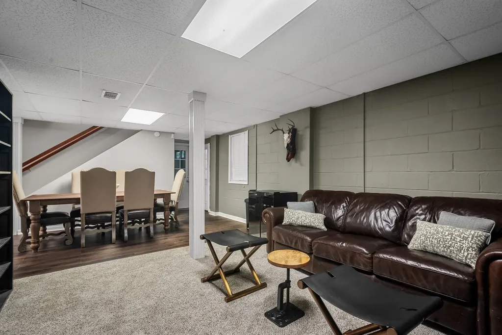 1691 Barrywood Cir, E Clarksville TN 37042