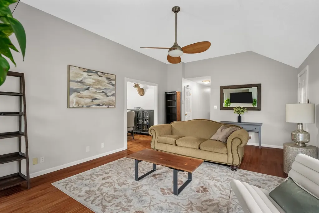 1691 Barrywood Cir, E Clarksville TN 37042