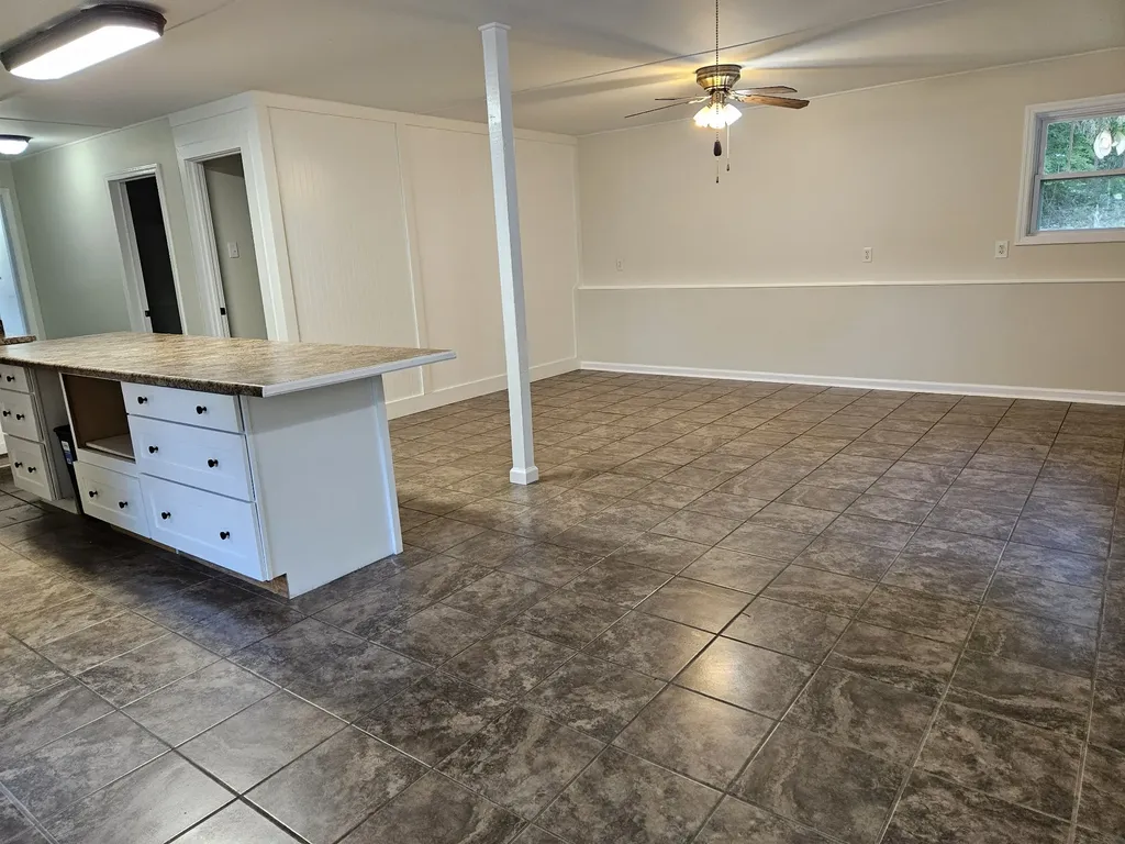 3337 Hartsville Road Lafayette TN 37083