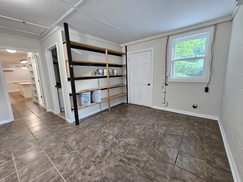 3337 Hartsville Road Lafayette TN 37083