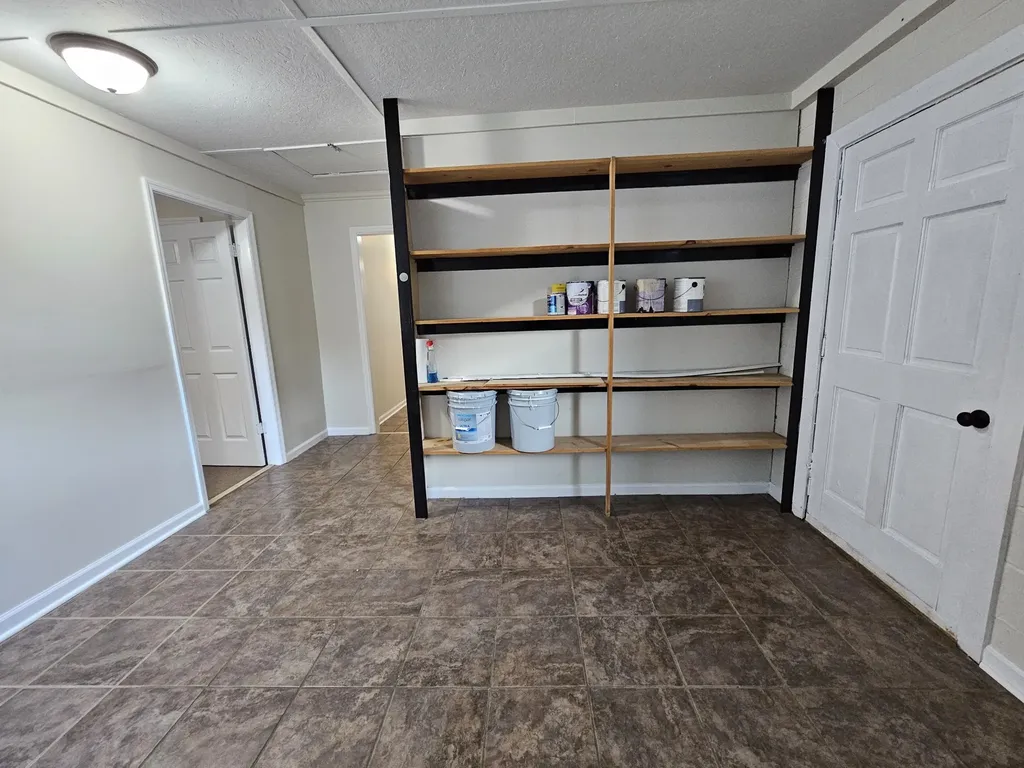3337 Hartsville Road Lafayette TN 37083