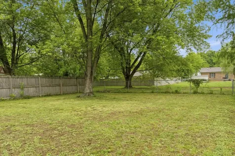 209 Green Acres Circle Guthrie KY 42234