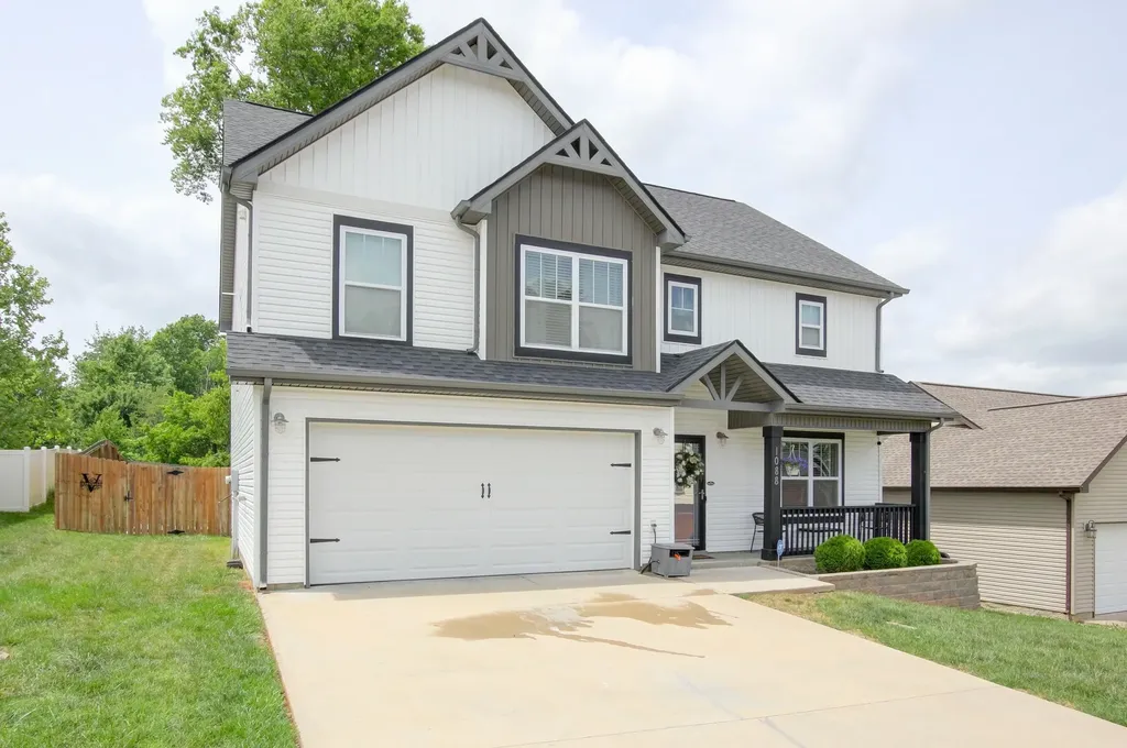 1088 Fuji Lane Clarksville TN 37040