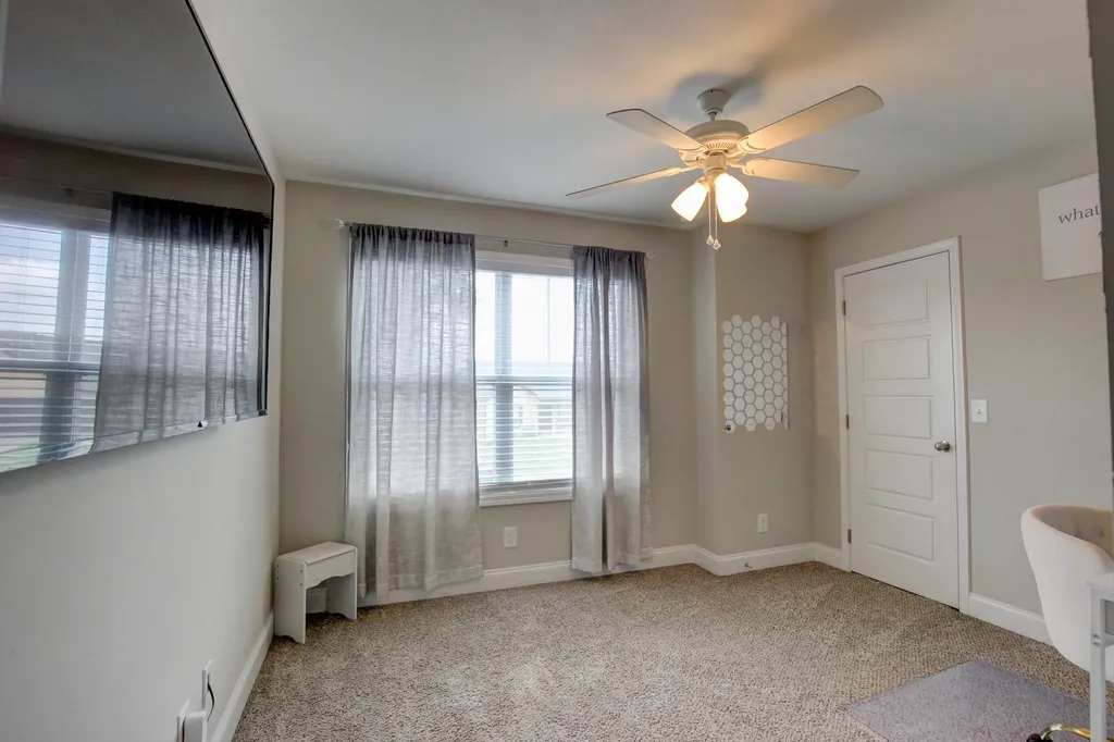 1088 Fuji Lane Clarksville TN 37040