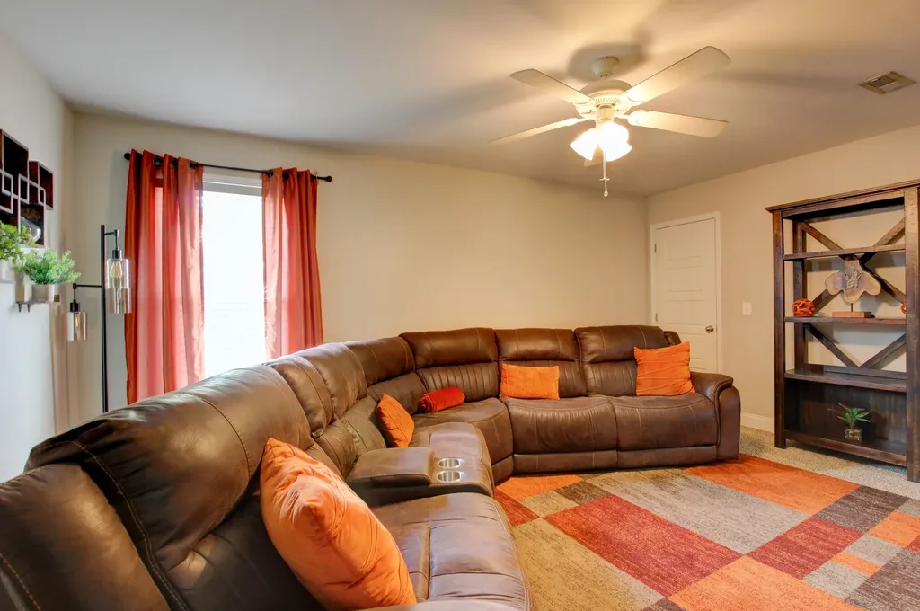 1088 Fuji Lane Clarksville TN 37040