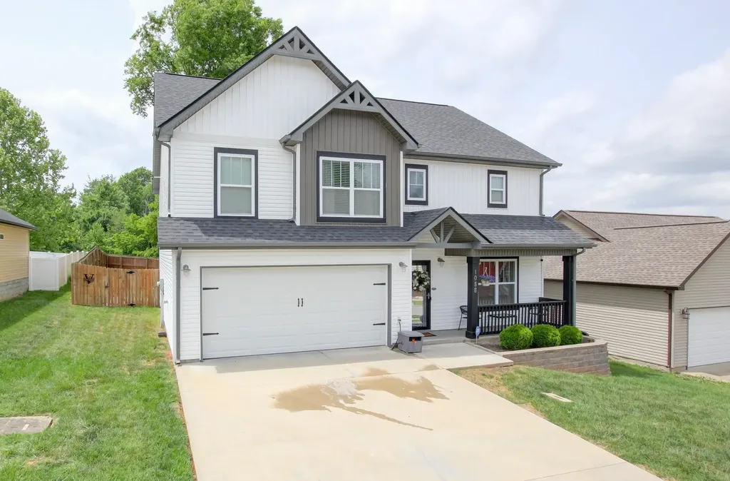 1088 Fuji Lane Clarksville TN 37040