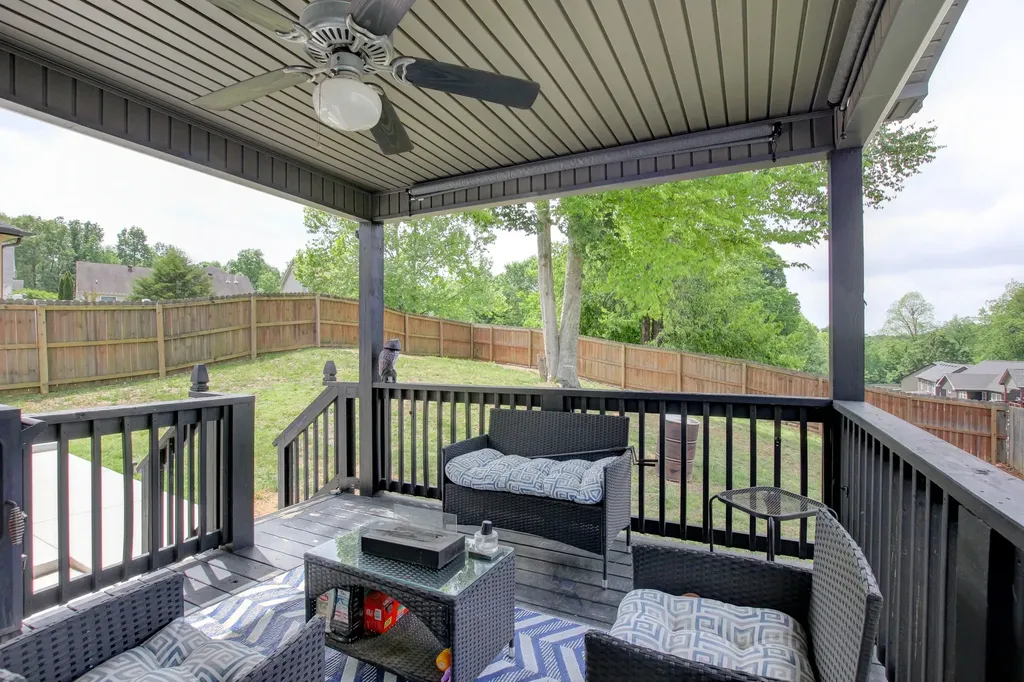 1088 Fuji Lane Clarksville TN 37040