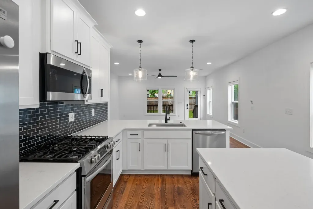 1305A Lischey Avenue Nashville TN 37207