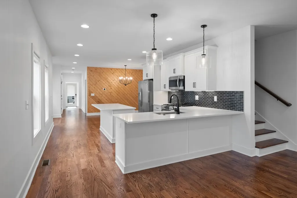 1305A Lischey Avenue Nashville TN 37207
