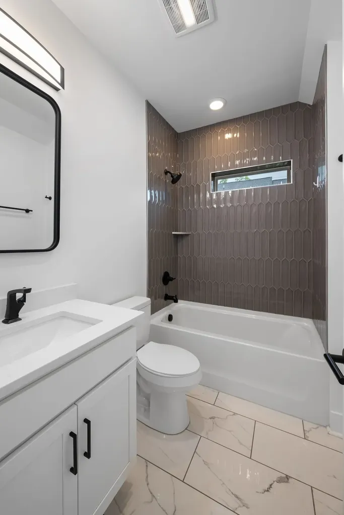 1305A Lischey Avenue Nashville TN 37207