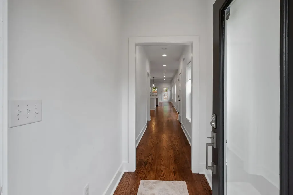 1305A Lischey Avenue Nashville TN 37207