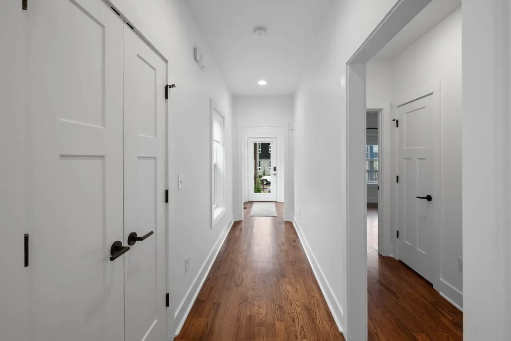 1305A Lischey Avenue Nashville TN 37207