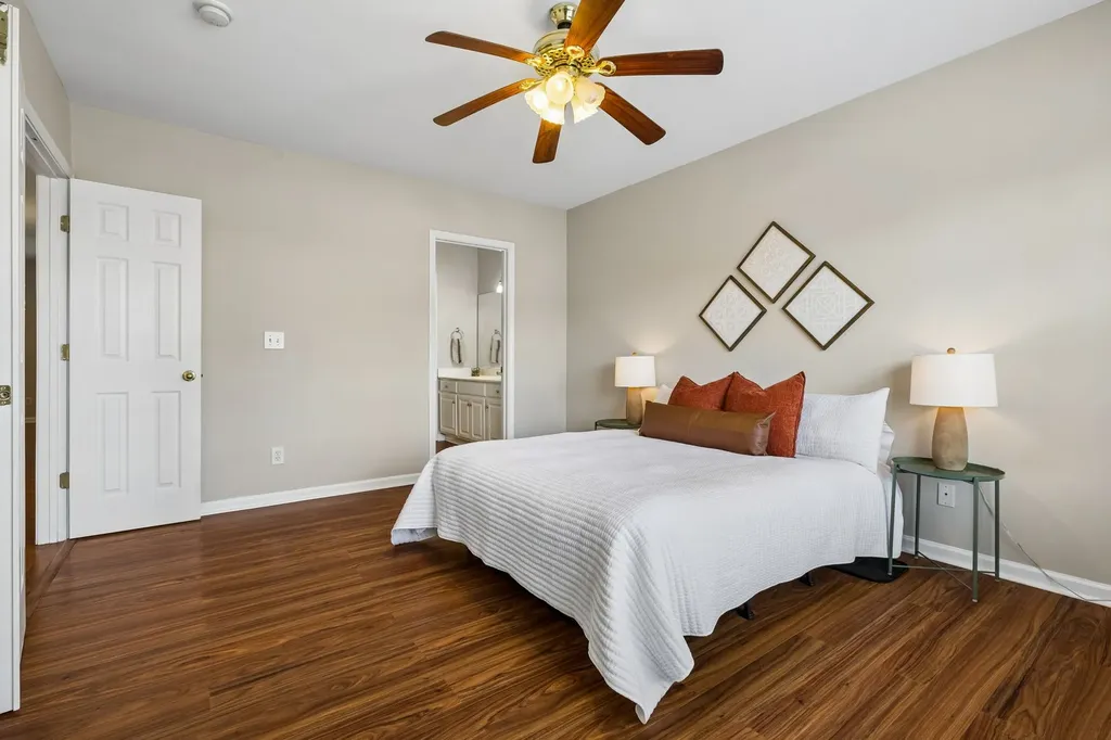 7470 Charlotte Pike Nashville TN 37209