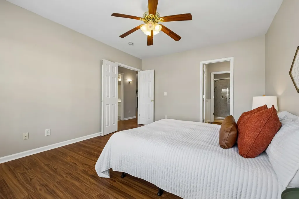 7470 Charlotte Pike Nashville TN 37209