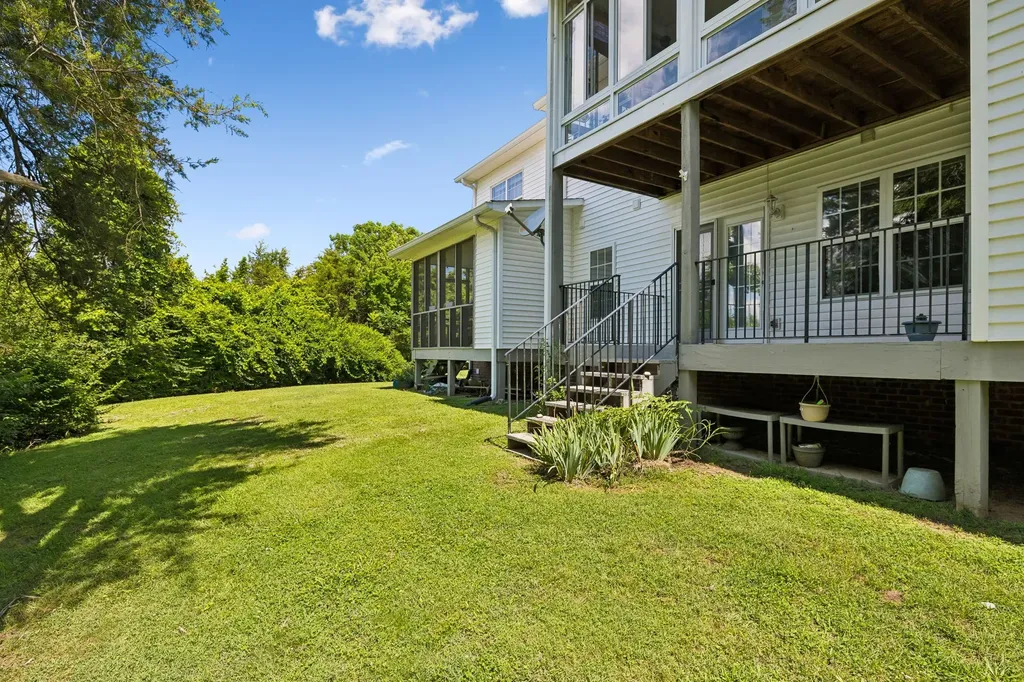 7470 Charlotte Pike Nashville TN 37209