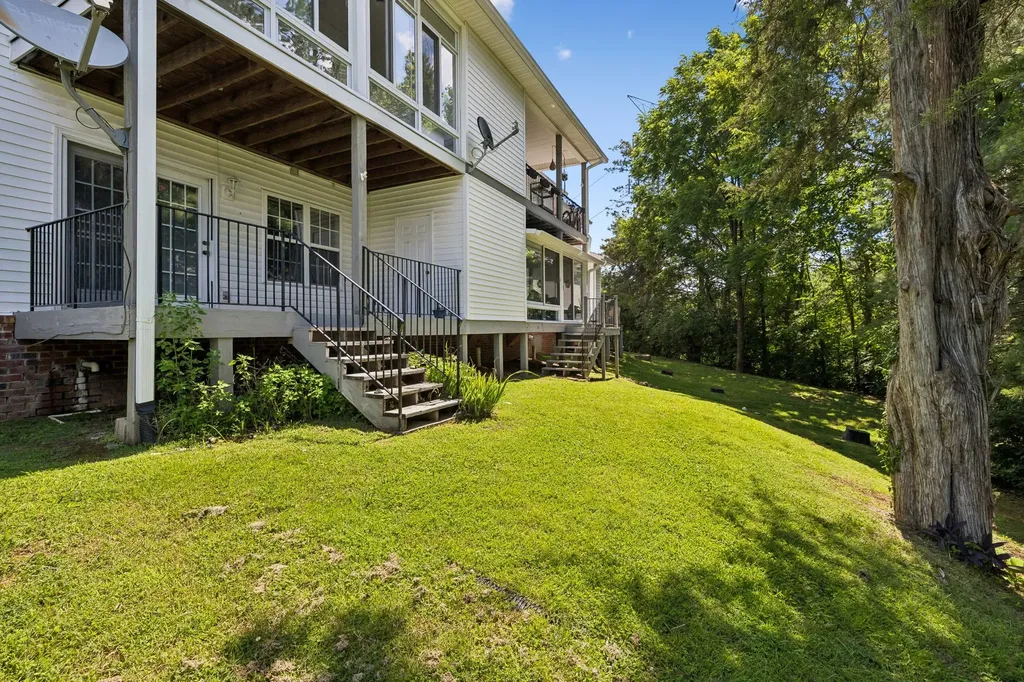 7470 Charlotte Pike Nashville TN 37209