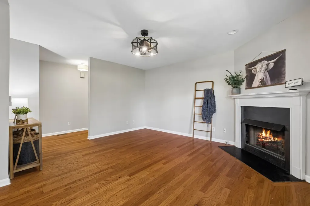 7470 Charlotte Pike Nashville TN 37209