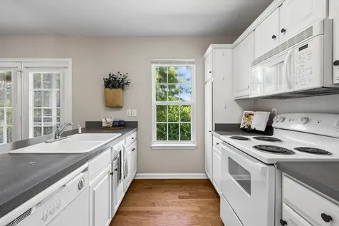7470 Charlotte Pike Nashville TN 37209