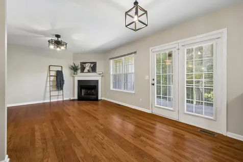 7470 Charlotte Pike Nashville TN 37209