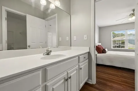 7470 Charlotte Pike Nashville TN 37209