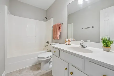 7470 Charlotte Pike Nashville TN 37209