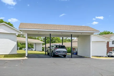 7470 Charlotte Pike Nashville TN 37209